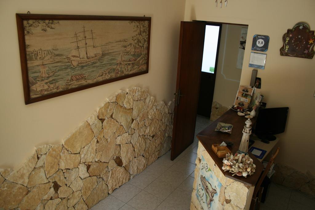 B&B Tifeo ヴィッラフランカ・ティッレーナ エクステリア 写真